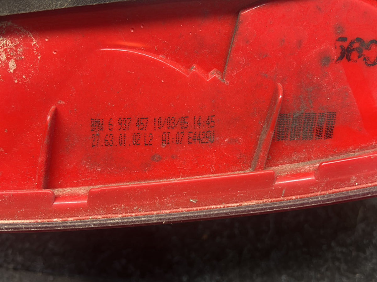 2005 BMW 320i E90 - Left Taillight PN: 63 21 6 937 457 Rear light in the side panel, left
