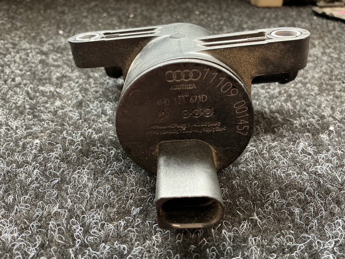 2015 Skoda Octavia - Heater Valve Tap