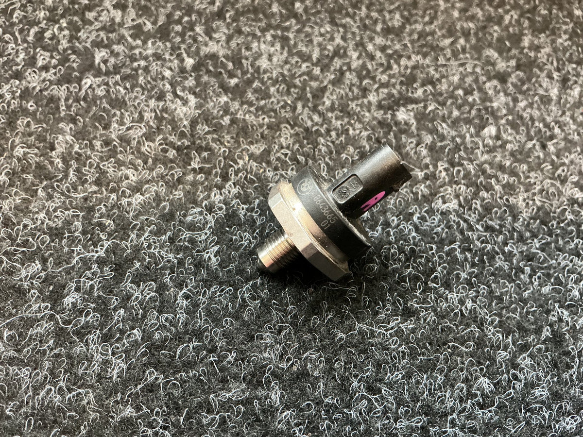 2016 MINI Cooper - Fuel Rail Pressure Sensor