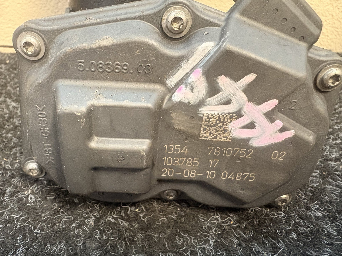 BMW 520 - Throttle Body PN: 13 54 7 810 752 Throttle
