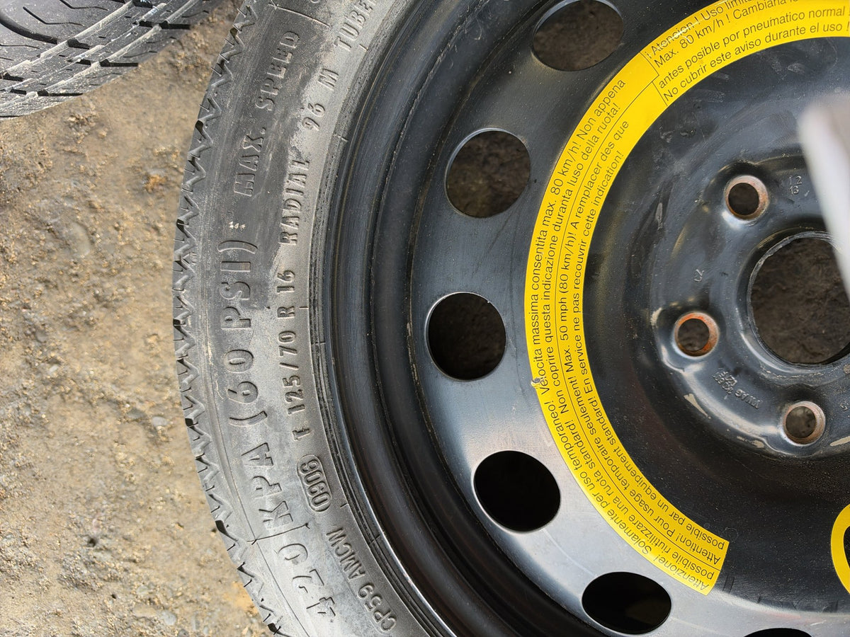 2007 Volkswagen Golf MK5 - Spare Wheel