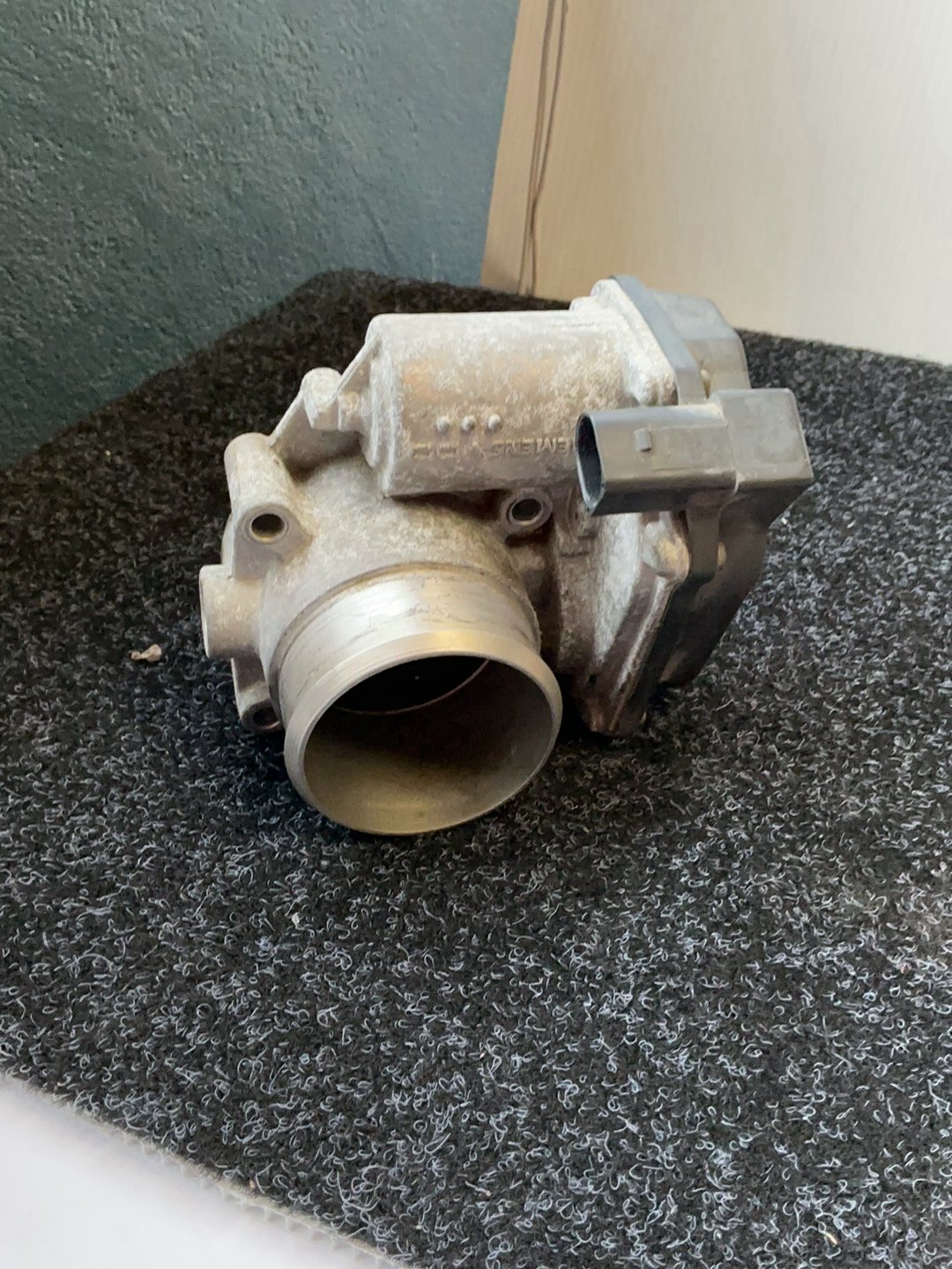2006 Volkswagen Passat- Throttle Body