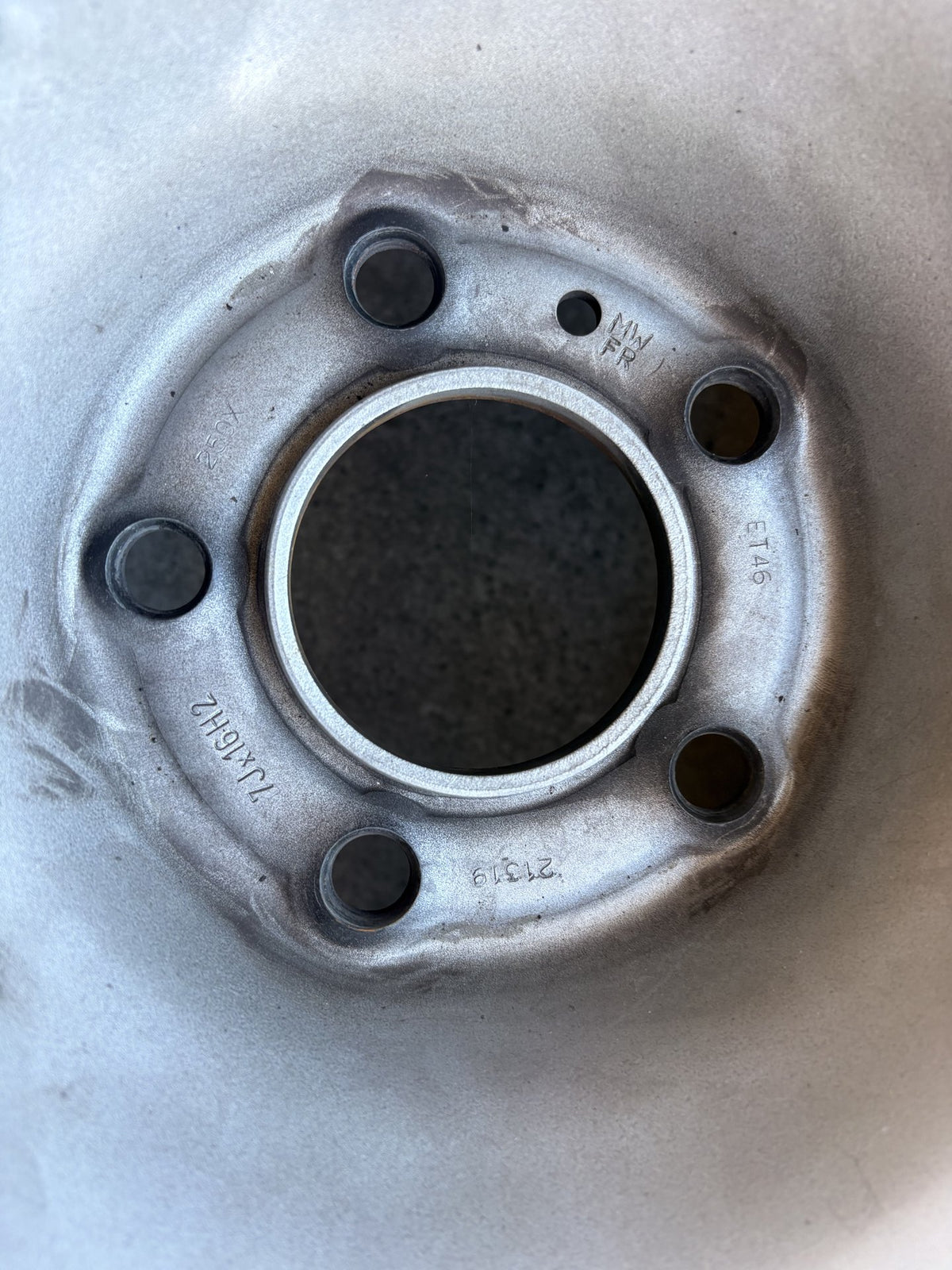 2022 Peugeot Expert - 16" Steel Rim