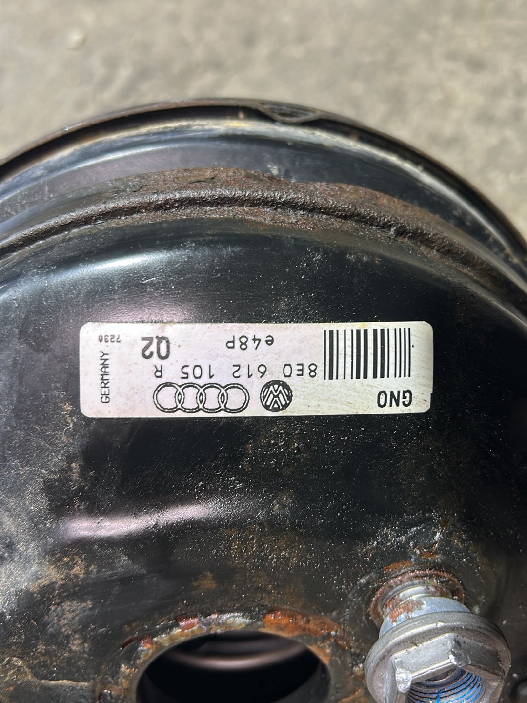 2004 Audi A4 8E WAUZZZ8H84K015641- Brake Booster
