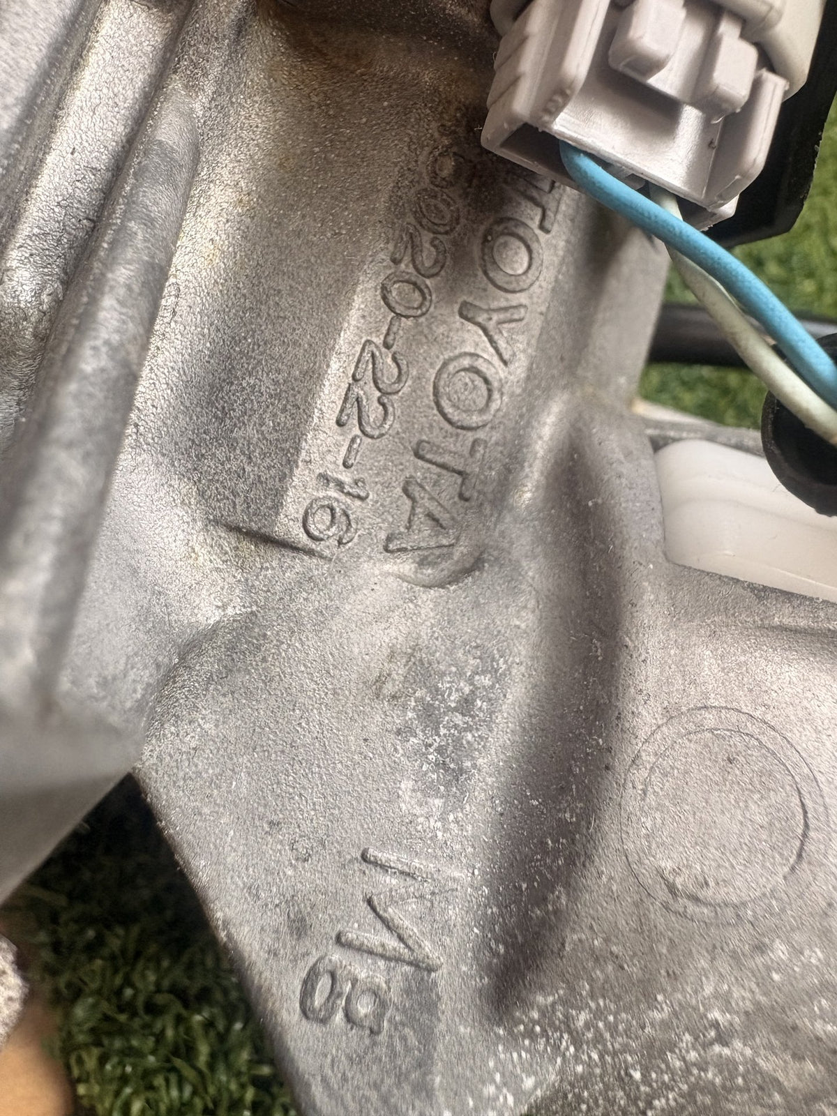 2005 Toyota Mark X - Ignition Switch
