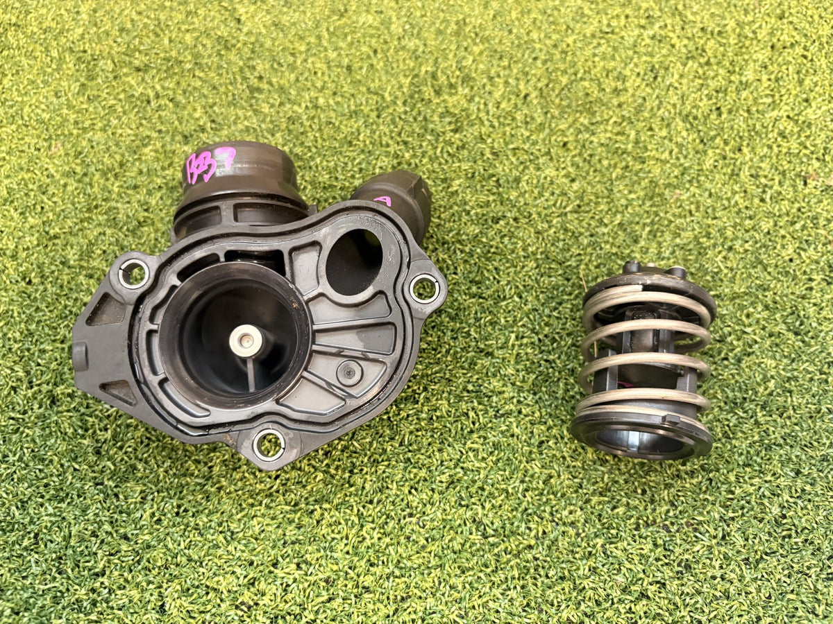 2011 BMW X3 X3 F25 - Thermostat Housing