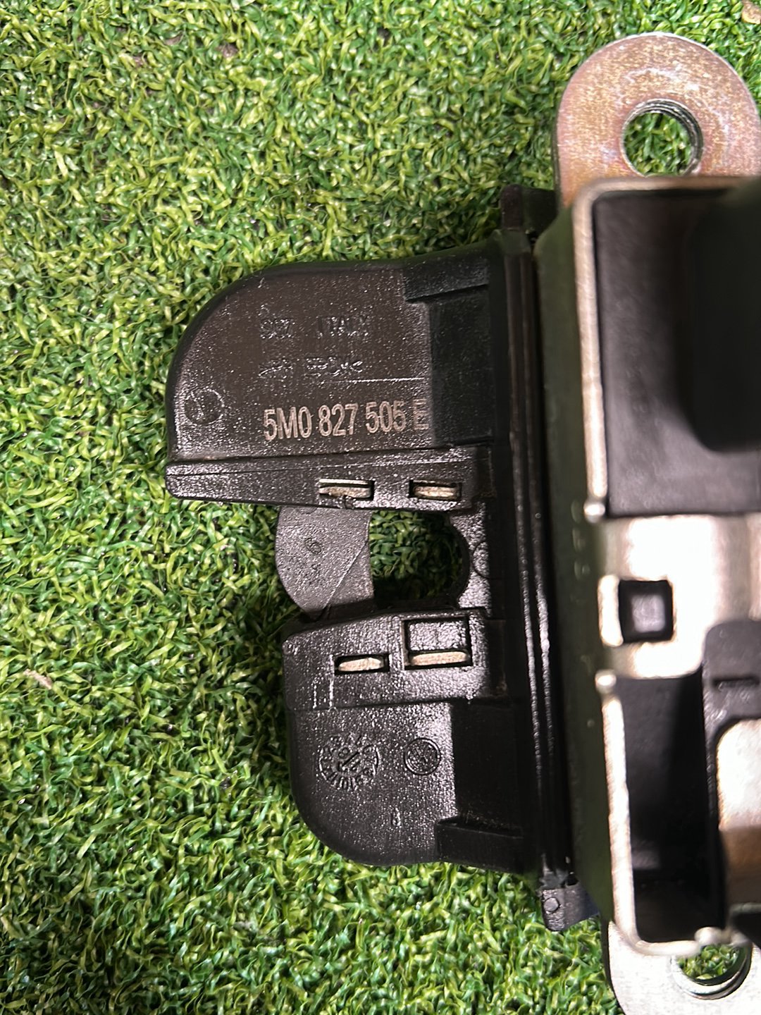2009 Volkswagen Golf MK5 - Tailgate Lock Mechanism