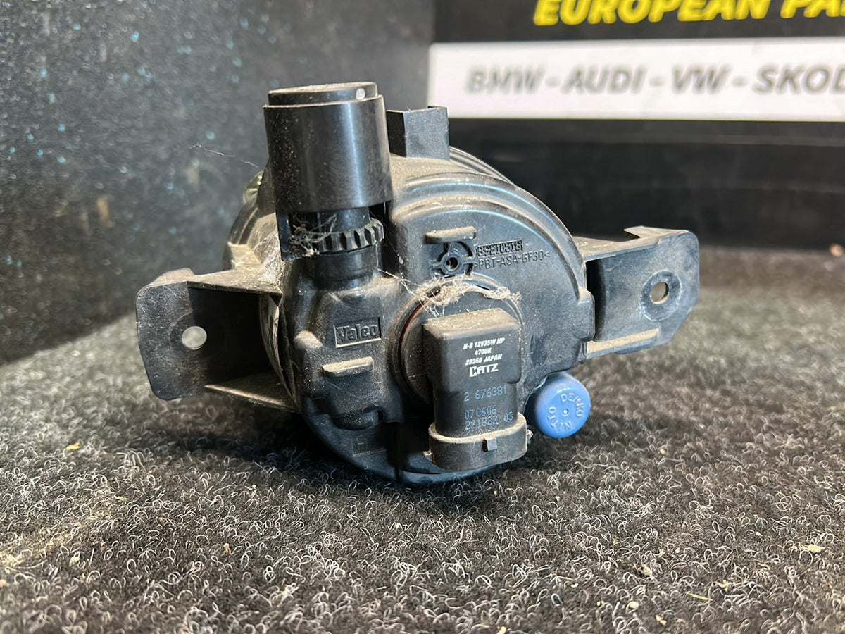 2011 BMW X1- Right Spotlight