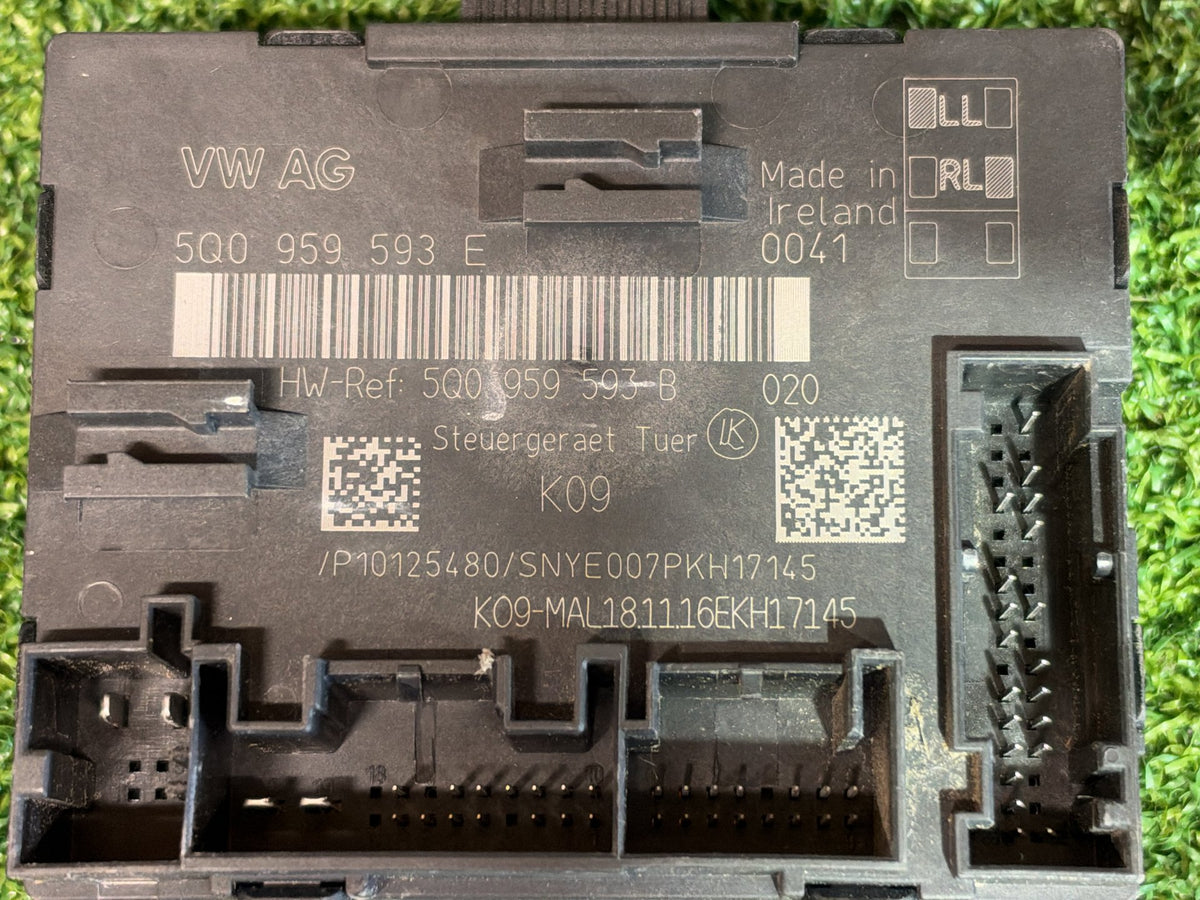 2017 Volkswagen Golf MK7 - Right Front Door Control Module