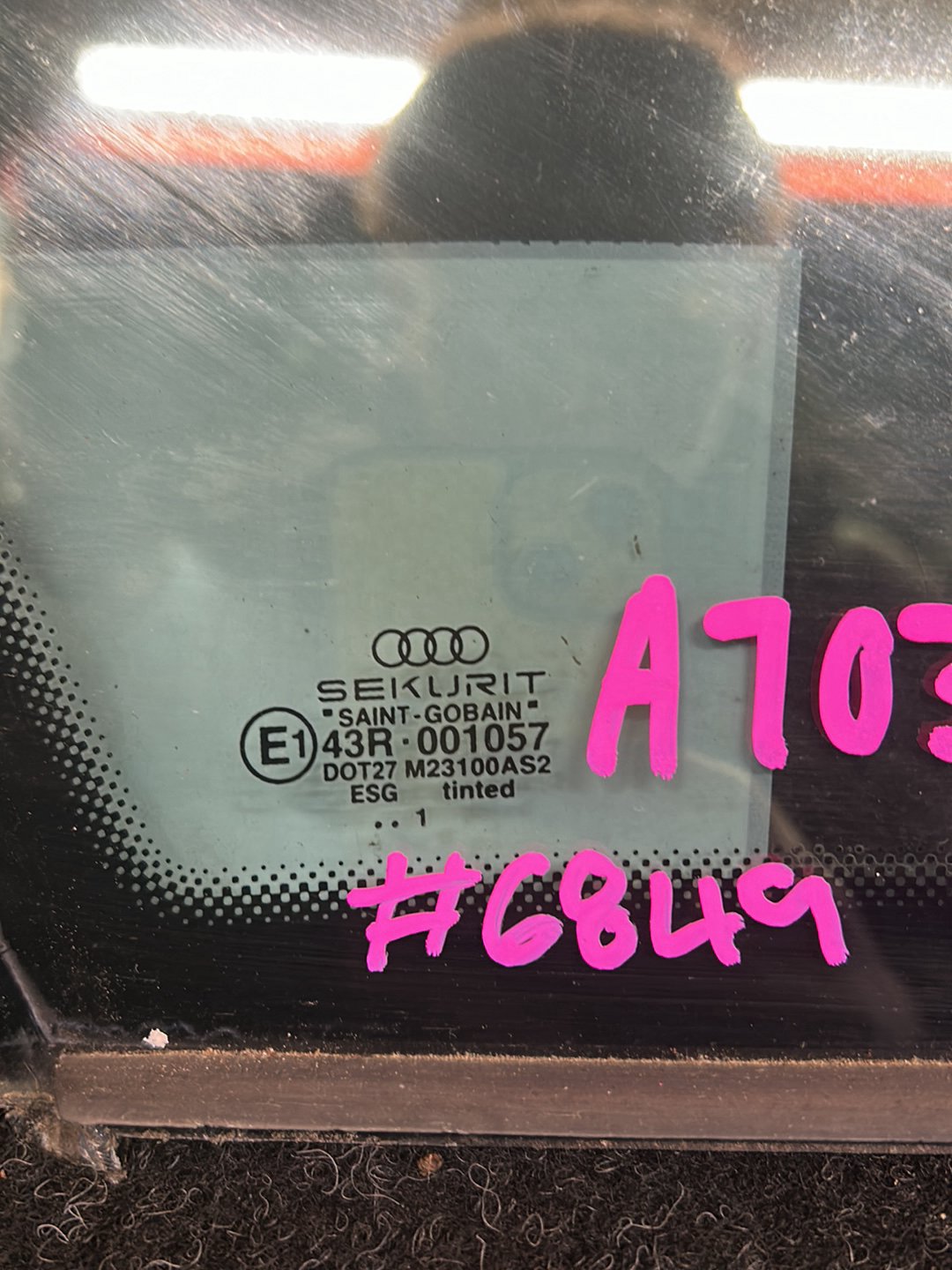 2001 Audi A4 8E WAUZZZ8E92A021487 - Left Rear Quarter Glass PN: 8E5 845 299 F - Side window - left rear
