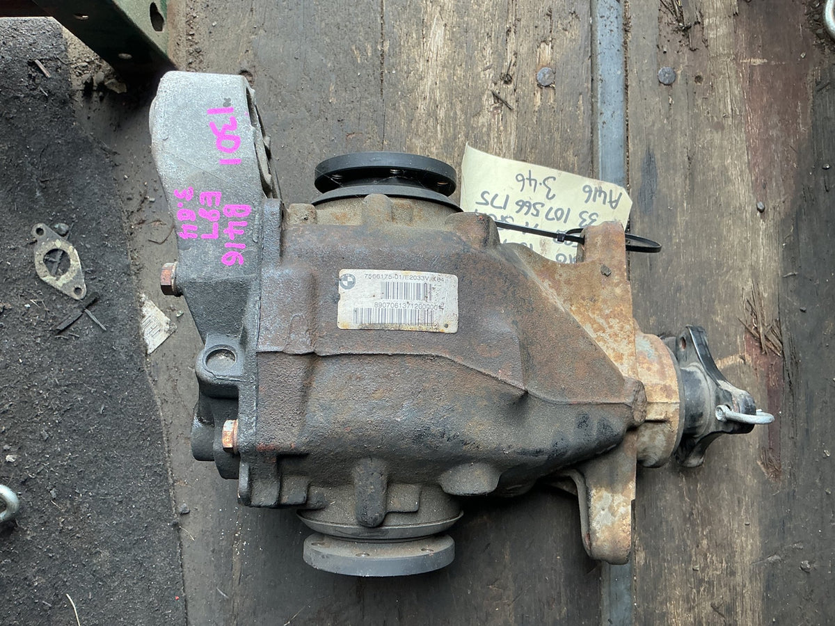 2007 BMW 130i - Rear Differential Head PN: 33 10 7 566 175 Rear-axle-drive 3.64 Ratio