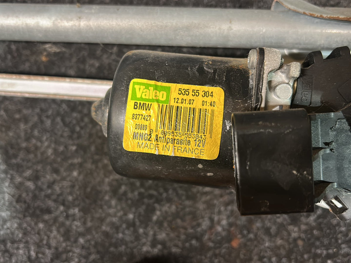 2007 MINI Cooper R56 - Front Wiper Rack Assembly PN: 61 61 7 138 790 Linkage, wiper system with motor