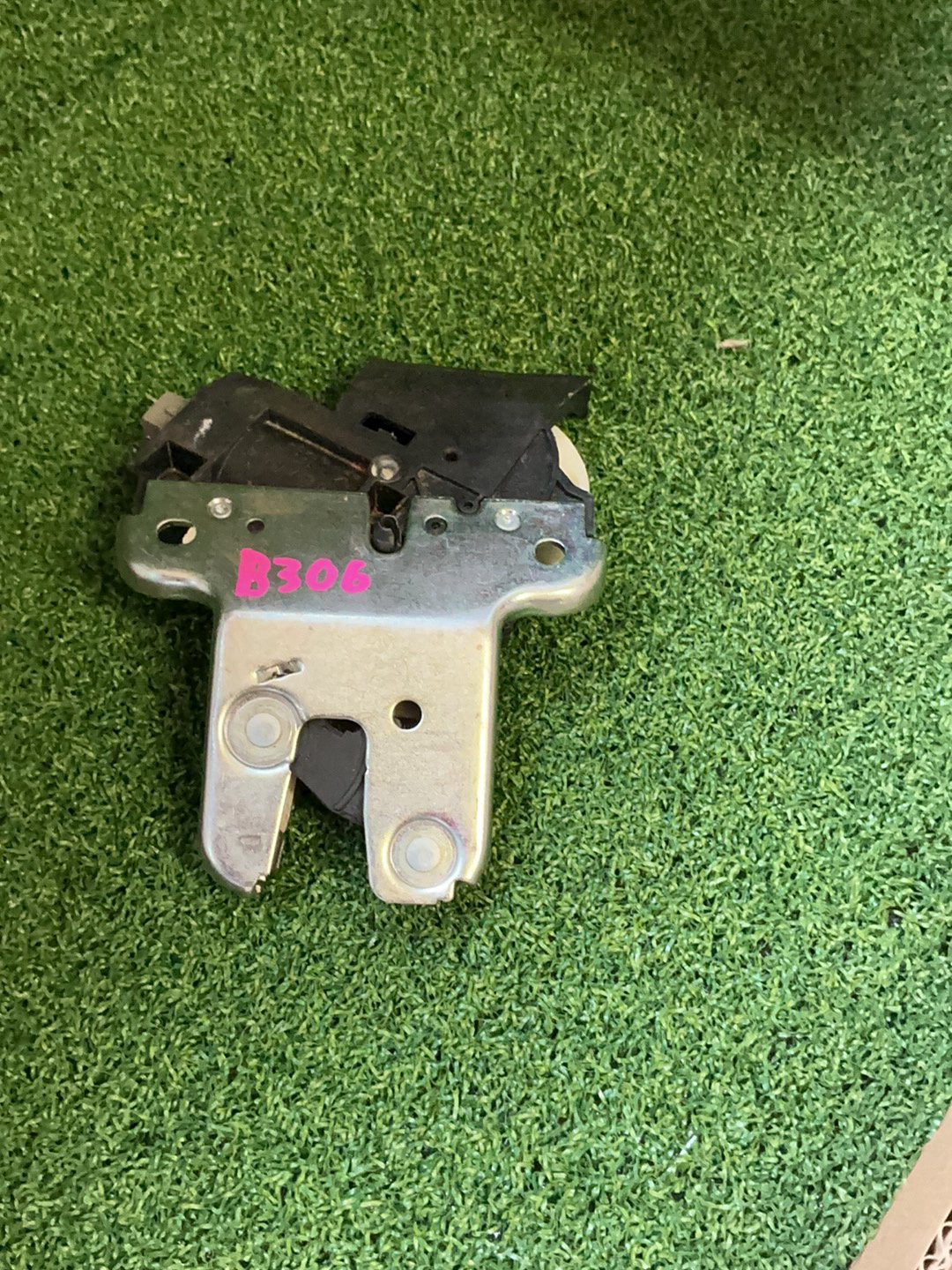 2008 Volkswagen Eos BWA - Bootlid Lock