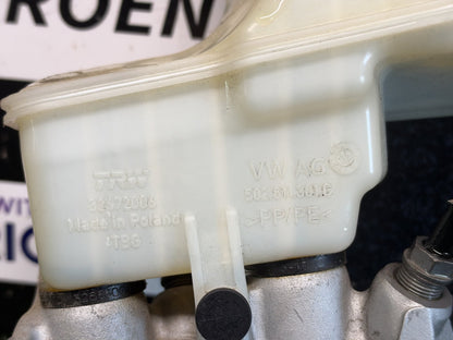 2017 Volkswagen Golf MK7 - Brake Master Cylinder