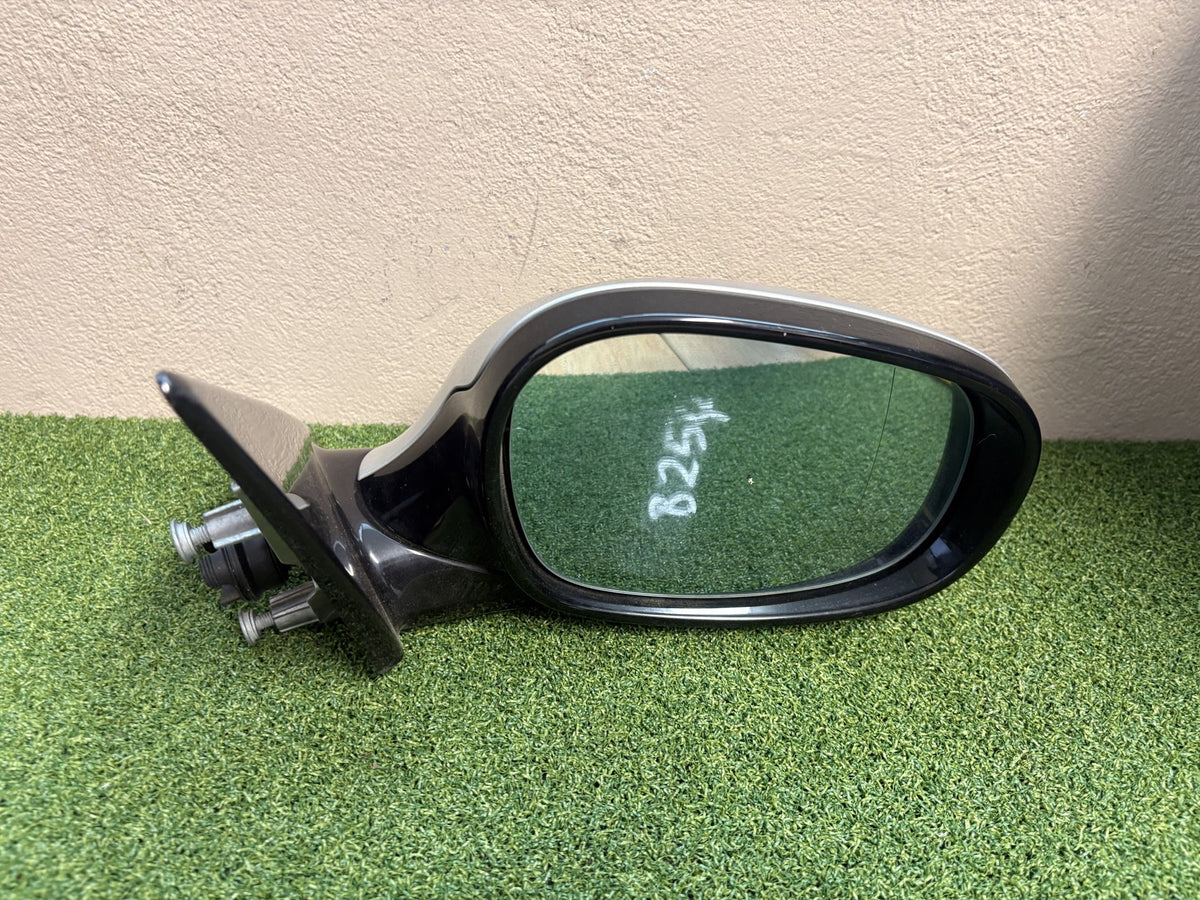 2009 BMW 335i 330i WBAPM76060NH81290 - Right Door Mirror