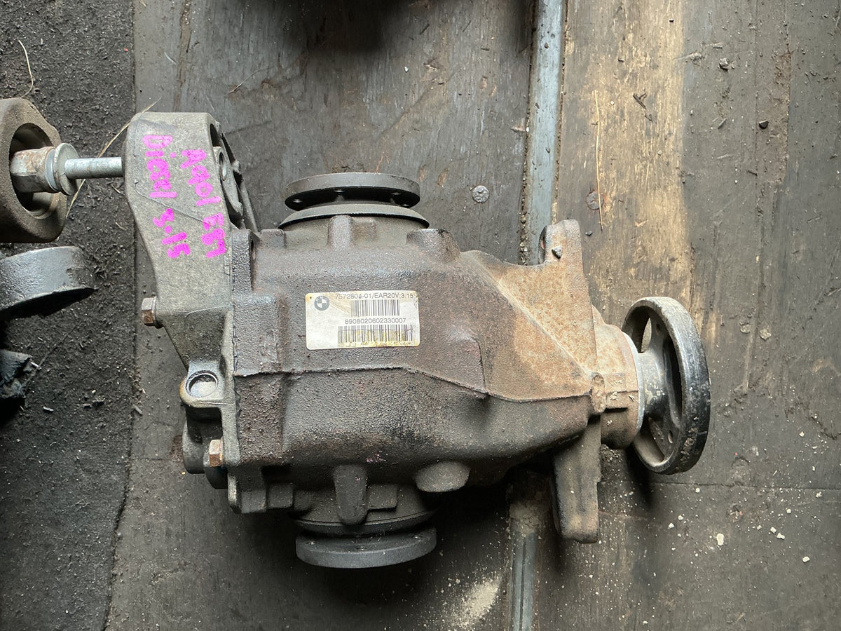 2008 BMW 120d - Rear Differential Head PN: 33 10 7 591 017 Rear-axle-drive 3.15 Ratio