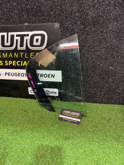 2006 Volkswagen Passat - Right Rear Quarter Glass
