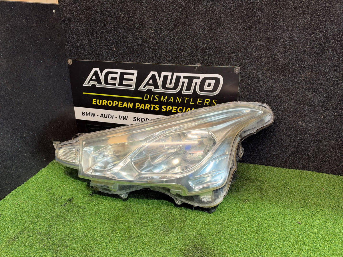 2016 Citroen C4 04-10 VF7BUAFZHGZ905248 - Left Headlight