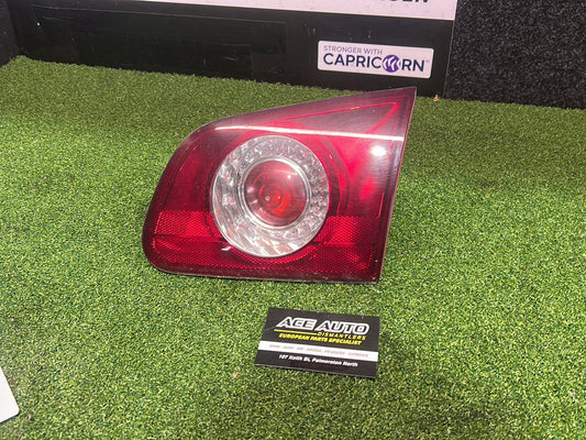 2009 Volkswagen Passat 3CZ BWS - Right Tailgate Light