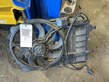 2005 MINI Cooper - Radiator Fan PN: 17 11 7 541 092 Fan housing with fan 300W
