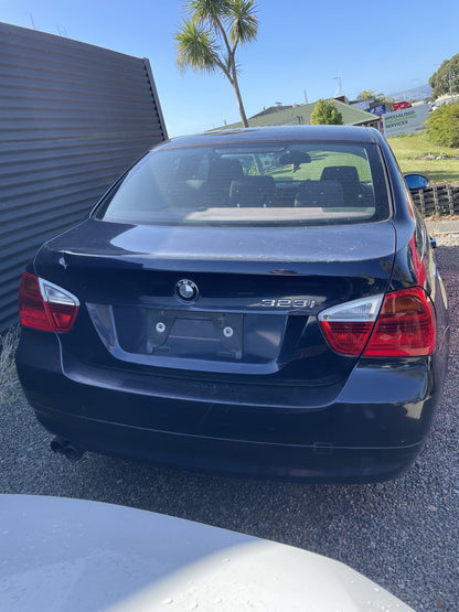 2006 BMW 323i E90
