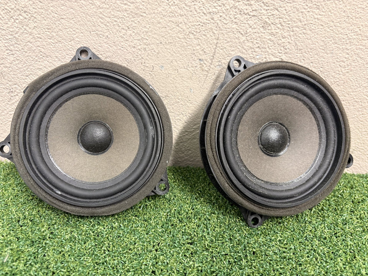 2013 BMW 320i - Front Door Speaker Pair