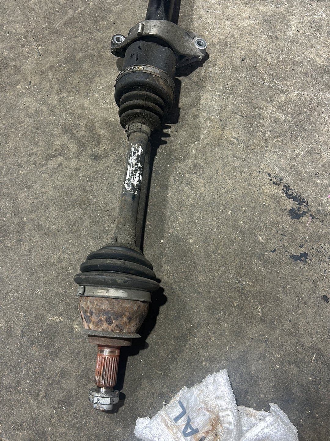 2007 MINI Cooper R56 - Right Front Drive Axle PN: 31 60 8 605 466 Output shaft, right