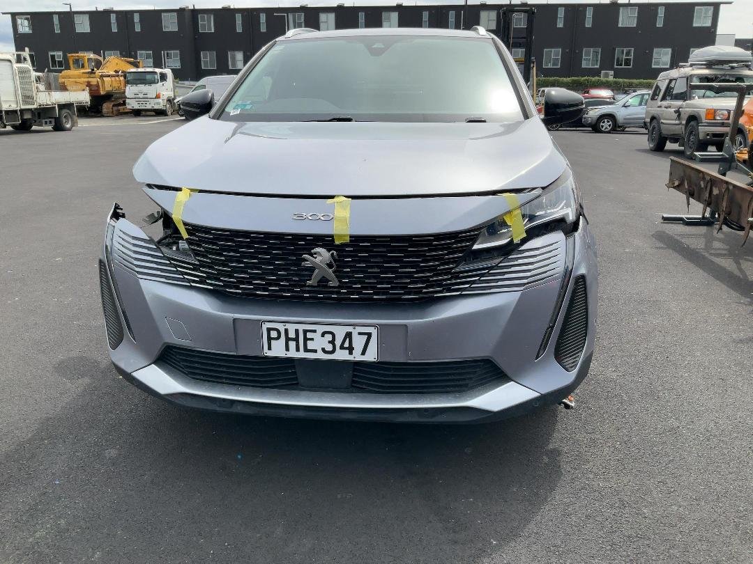 2022 Peugeot 3008 Allure 5GY