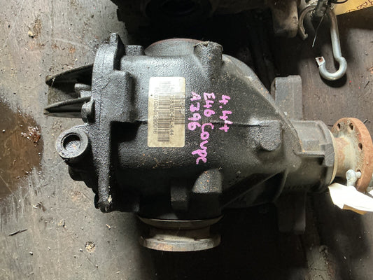 2000 WBABL32080JR47115 - Rear Differential Head PN: 33 10 1 428 167 Rear-axle-drive 4.44 Ratio