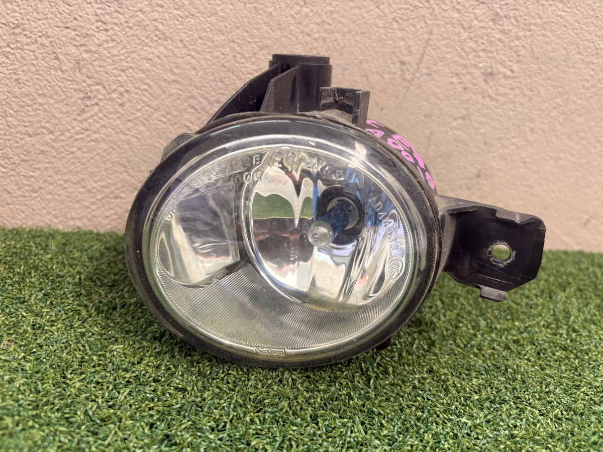 2009 X Series E70 X5 - Left Spotlight