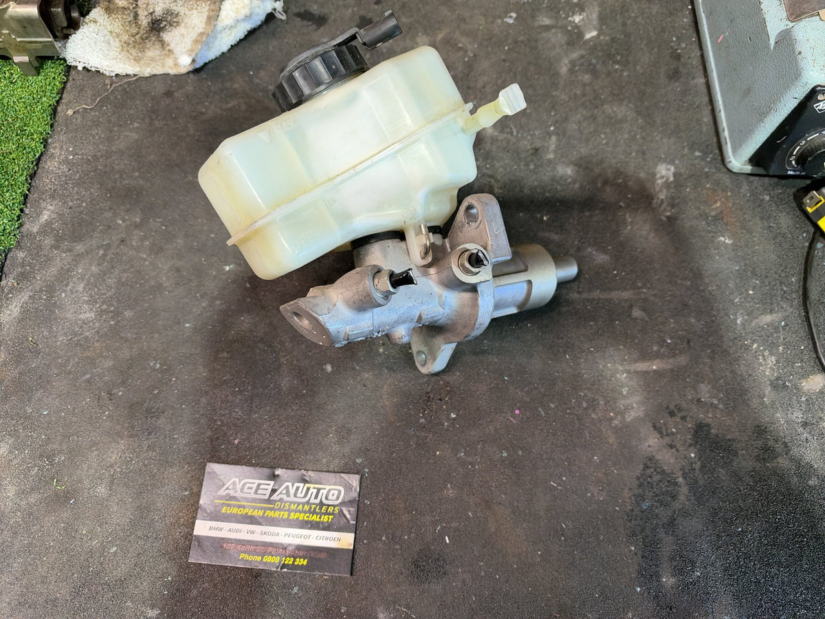 2009 BMW 335i 330i E90 - Brake Master Cylinder