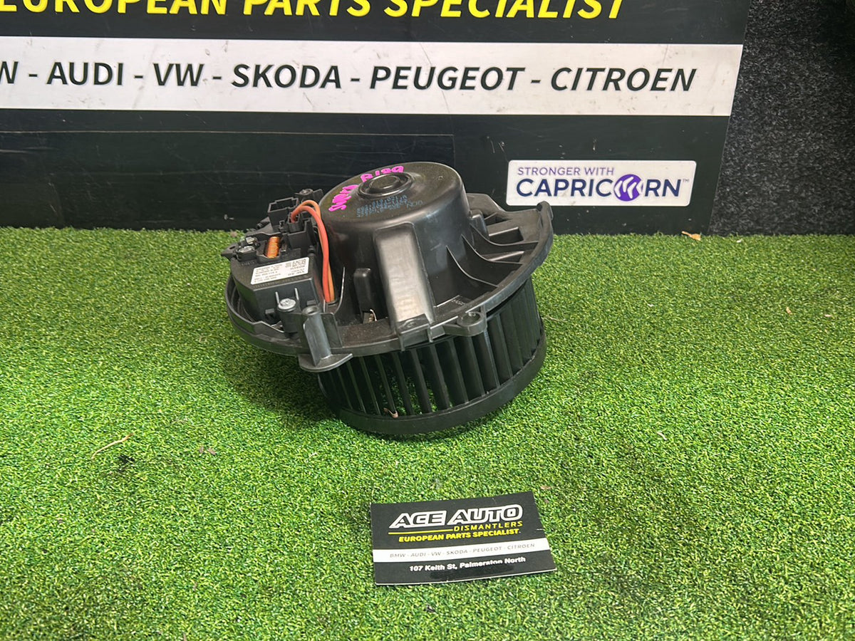 2016 Skoda Superb - Heater Fan Motor