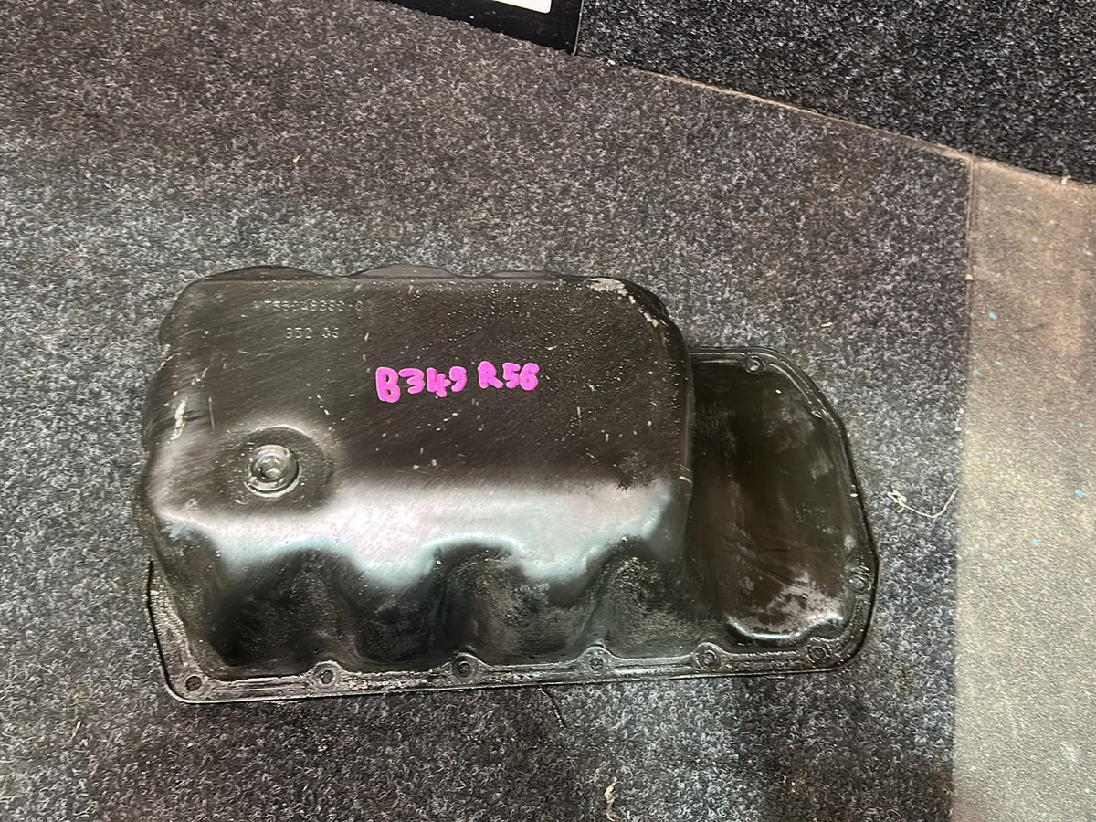 2007 MINI Cooper R56 - Oil Pan/Sump PN: 11 13 7 550 483 Oil pan