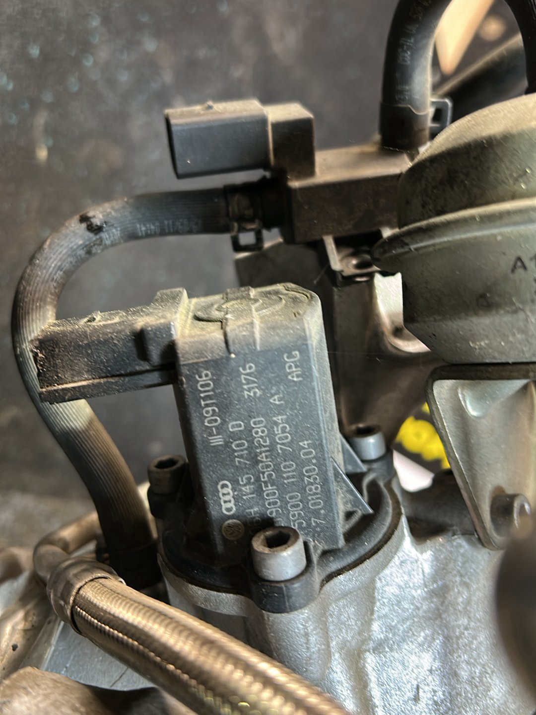 2009 Audi A5 - Turbo Exhaust Manifold PN: 06H 145 702 S Exhaust gas turbocharger