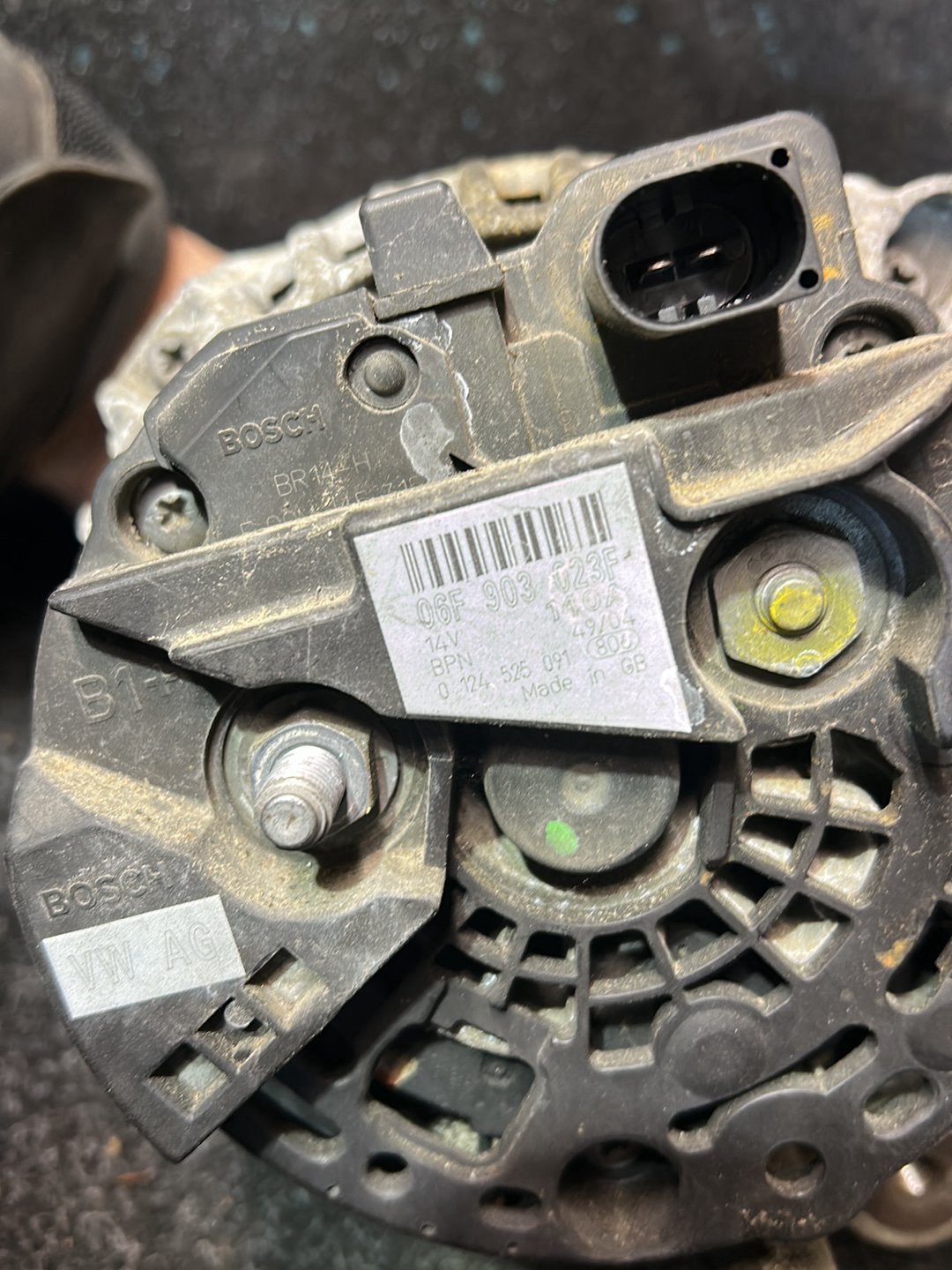2005 Audi A3 WAUZZZ8P05A093961 - Alternator