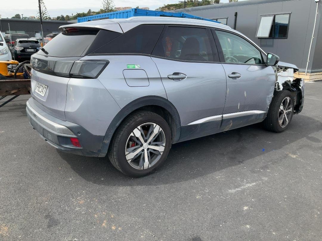 2022 Peugeot 3008 Allure 5GY