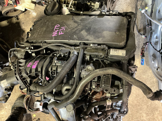 2013 BMW 320d F31 - Engine