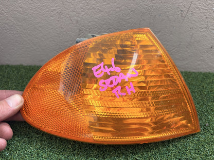 2000 BMW 323i 323i E46 - Right Indicator