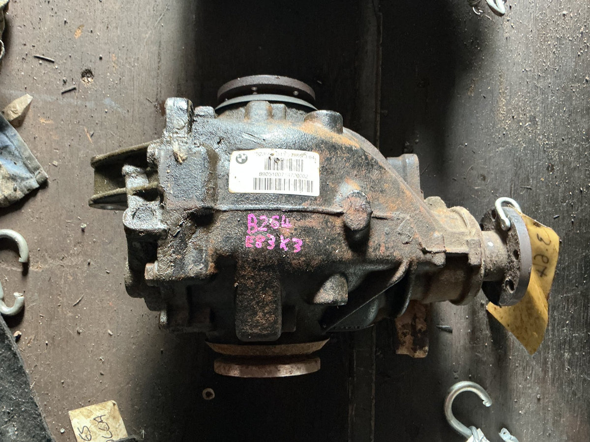 2006 BMW X3 - Rear Differential Head PN: 33 10 7 523 669 Rear-axle-drive 3.64 Ratio