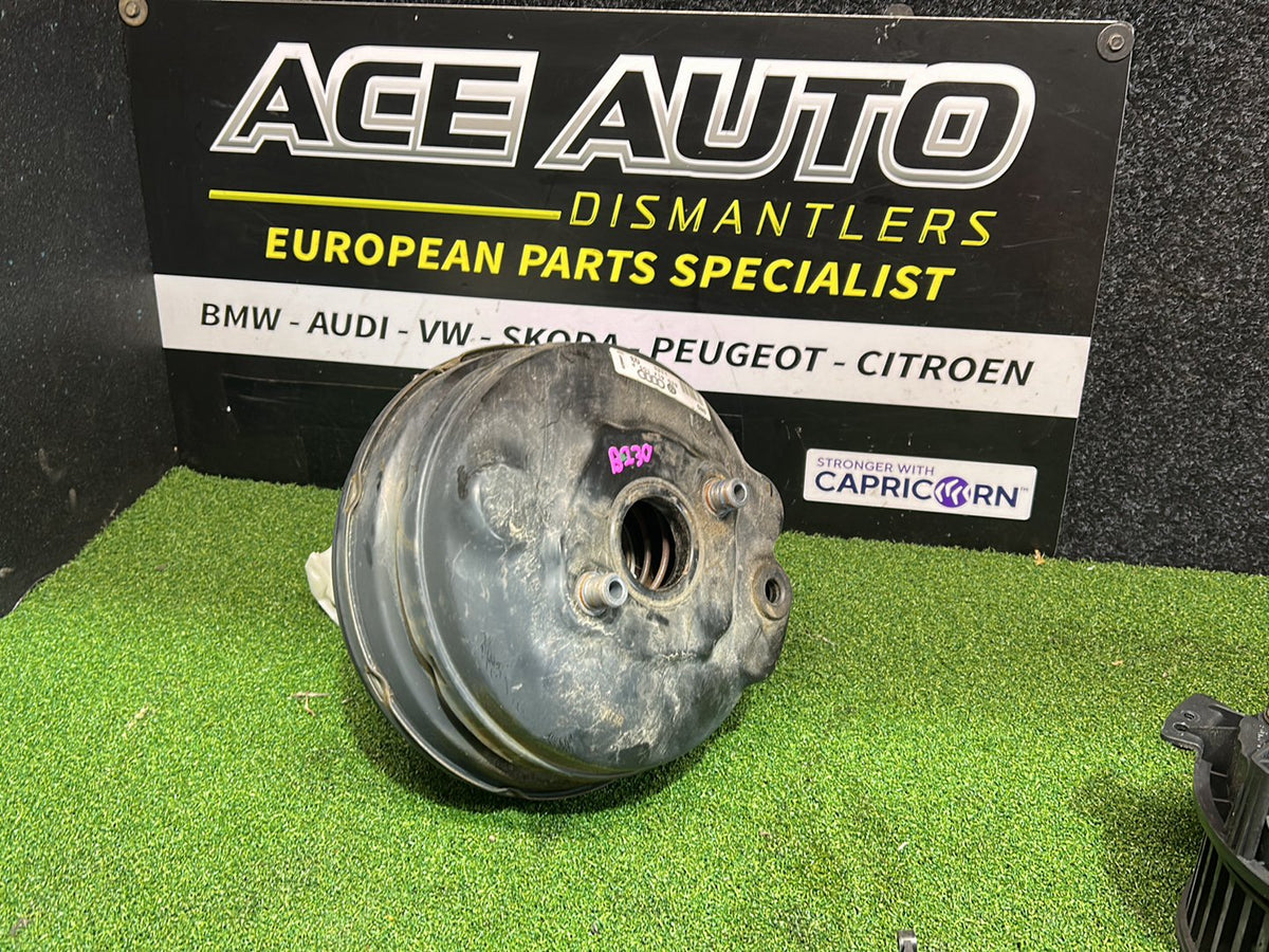 2006 Audi A4 8E  - Brake Booster