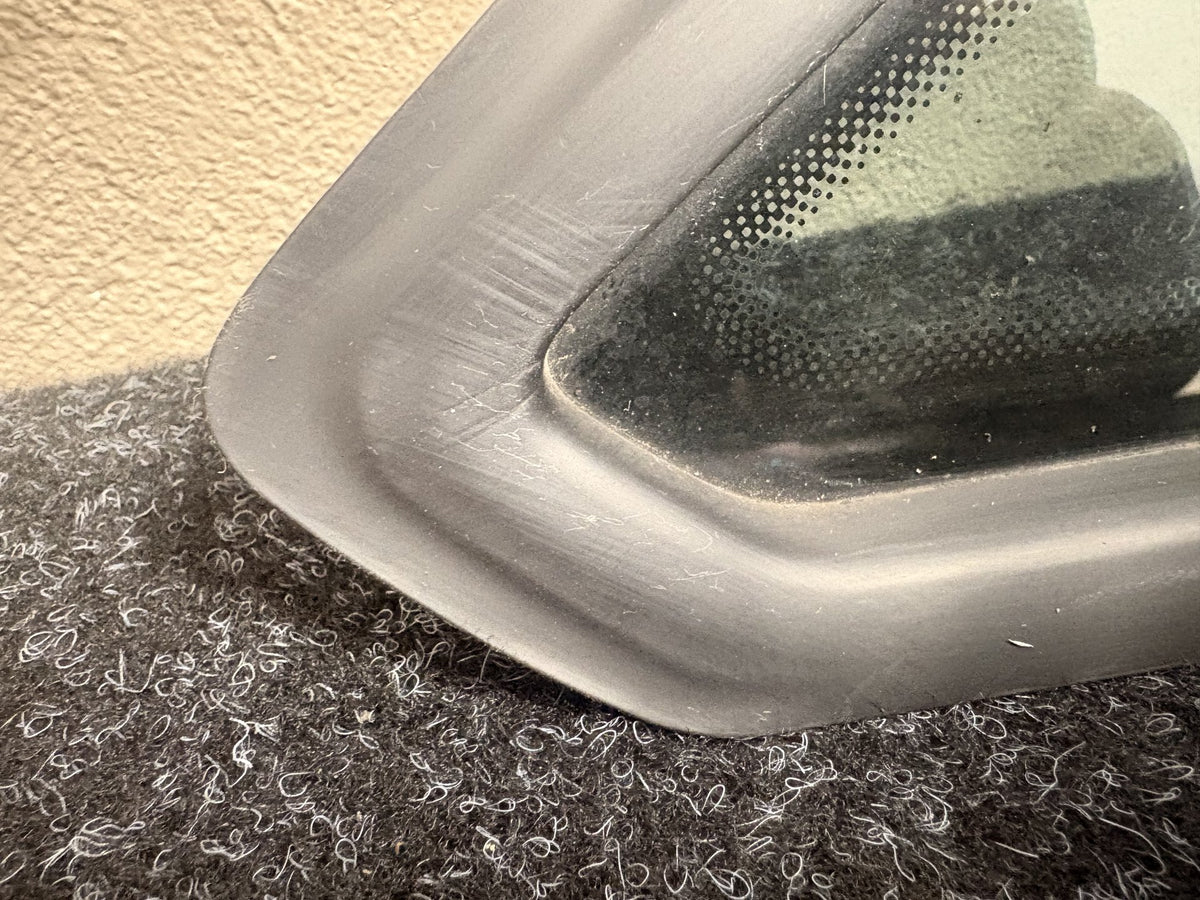 Volkswagen Caddy - Left Front Quarter Glass PN: 2K5 845 411 A Side window left front green glass