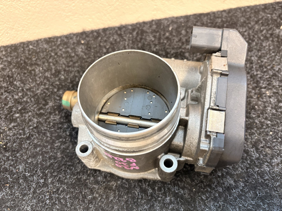 2013 BMW 320i WBA3G72040F944120 - Throttle Body PN: 13 54 7 588 625 Throttle