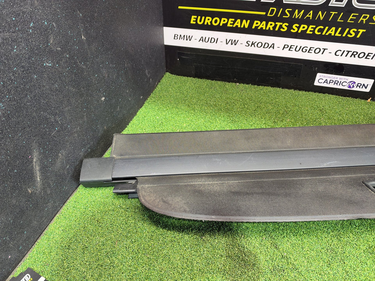 2015 Skoda Octavia - Roller Parcel Tray