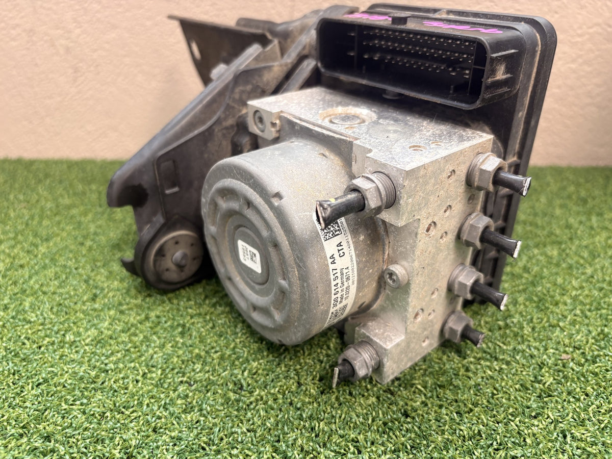 2016 Skoda Superb - ABS Pump