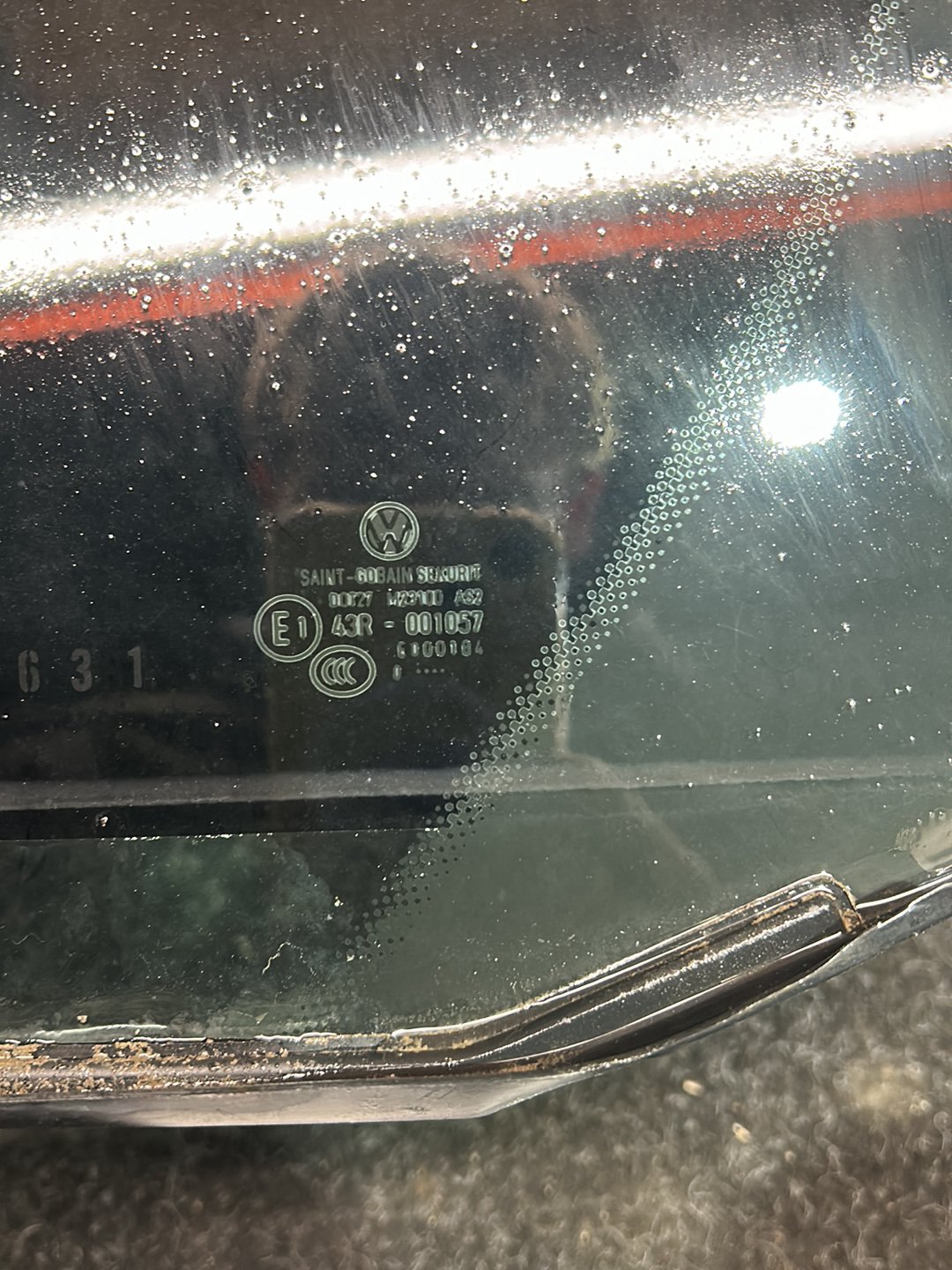 2011 Volkswagen Golf MK6 WVWZZZ1KZBW117631 - Left Rear Quarter Glass