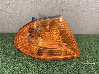 2000 BMW 323i 323i E46 - Right Indicator