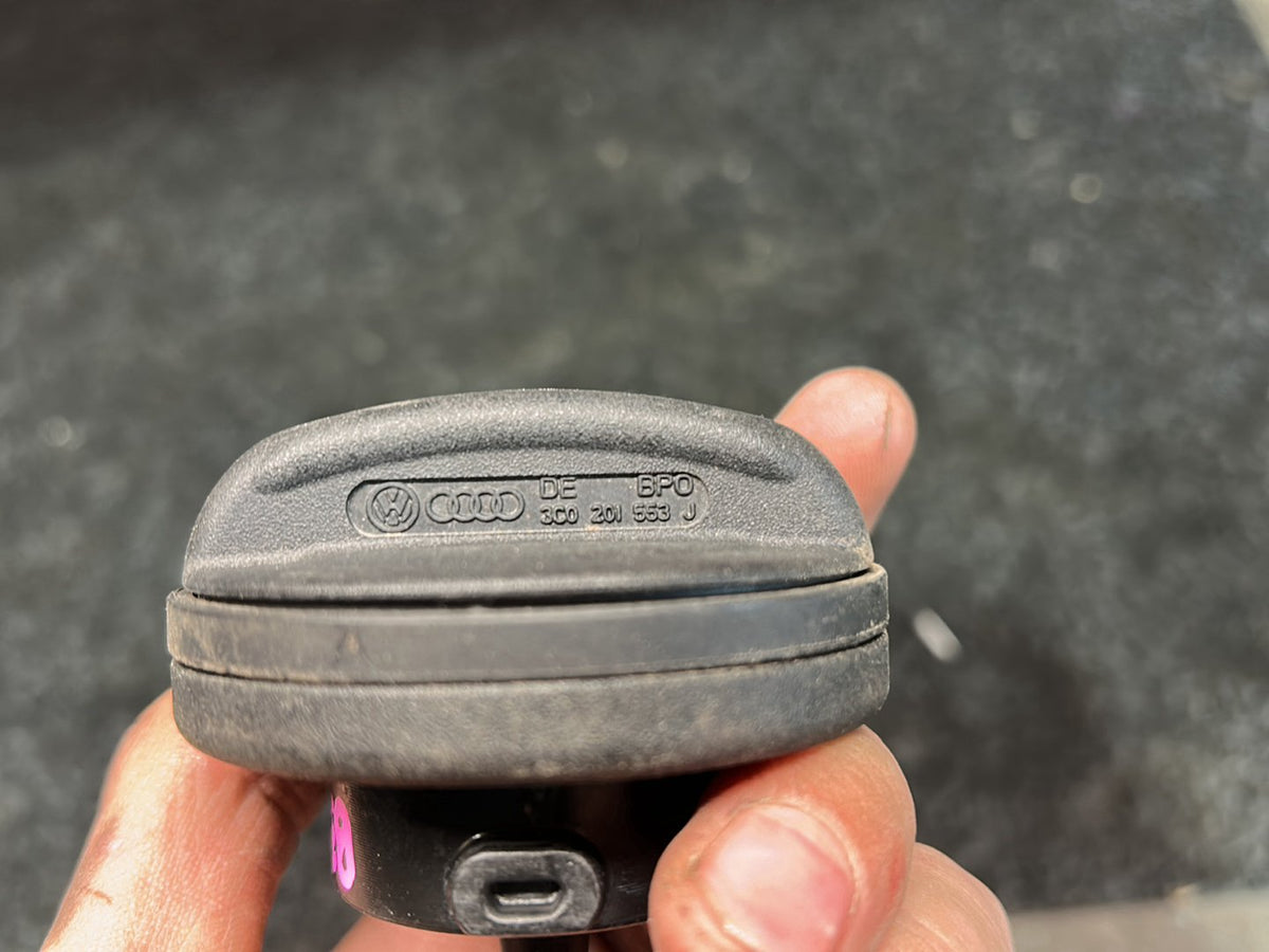 2013 Audi A4 8K - Fuel Cap PN: 8K0 201 550 A cap with retaining strap for fuel tank