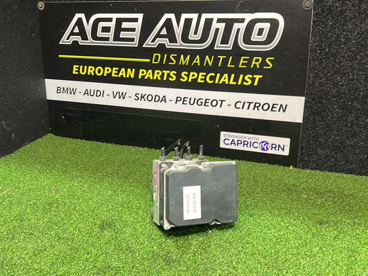 2006 Audi A4 8E 8E - ABS Pump
