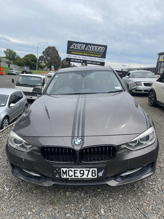2012 BMW 320i F30
