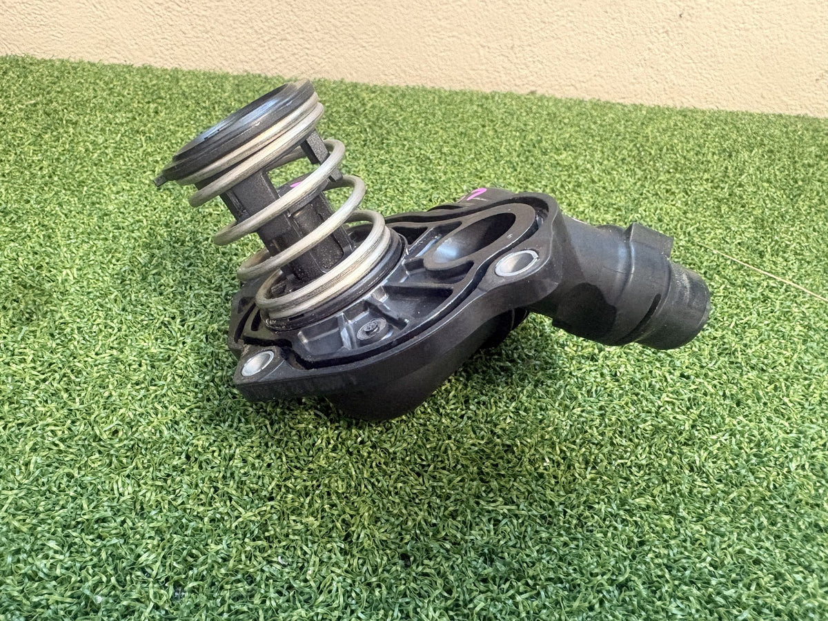 2011 BMW X3 X3 F25 - Thermostat Housing